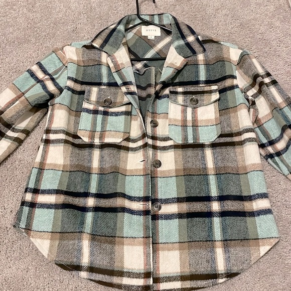 Hyfve sweet comfort pattern plaid shacket - Picture 3 of 8